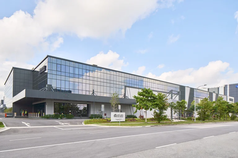 Architectural Video: Showcasing Qbiss One at Applied Materials Singapore