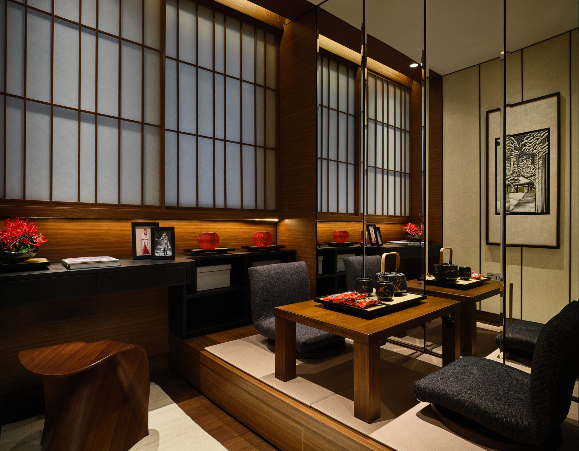 Boulevard 88 Interior Photography Singapore 1 - Japanese Room with japanese chairs and table