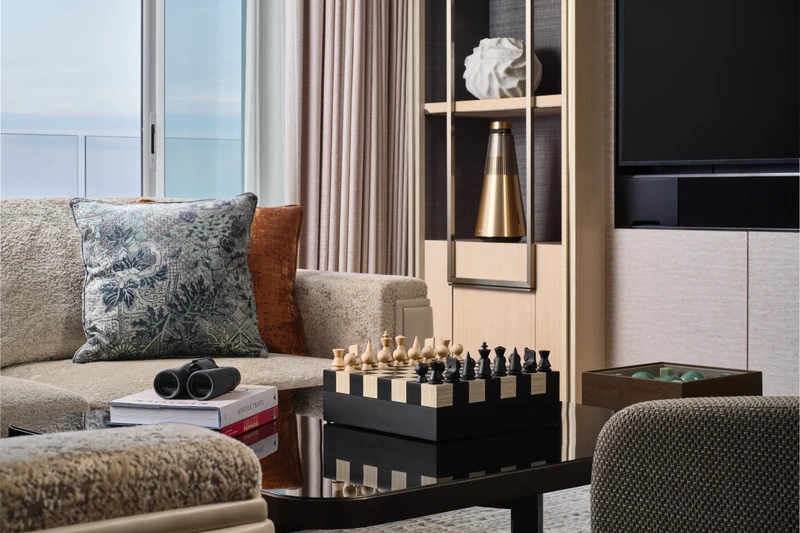 Marina Bay Sands Paiza rooms - 2BR Sea View - Chess Set