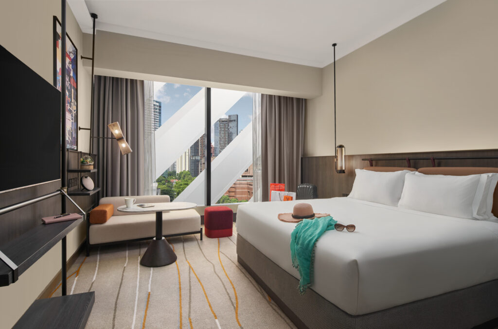 Pullman Singapore Orchard 3 Deluxe Premiere Room King Lifestyle