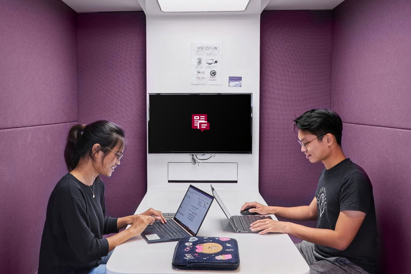 virtual tour feature called an info spot which opens to show more information about an item in the 360 in it's closed state